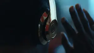 Backdrop to the movie "Highest 2 Lowest" #780658