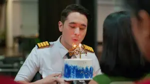 Backdrop to the movie "The Last Flight" #535013