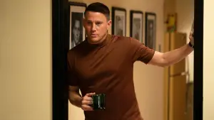 Backdrop to the movie "Fly Me to the Moon" #581119