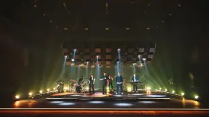 Backdrop to the movie "MC Solaar - Basique, le concert" #475847