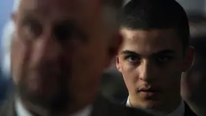 Backdrop to the movie "Beating Hearts" #600817