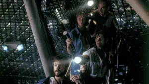 Backdrop to the movie "DeepStar Six" #382090