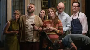 Backdrop to the movie "Perfect Strangers" #544131