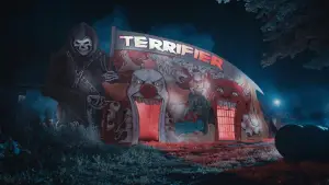 Backdrop to the movie "Terrifier 2" #657036