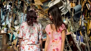 Backdrop to the movie "Ravenous" #386676