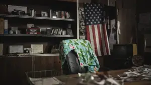 Backdrop to the movie "Never Get Busted!" #791593