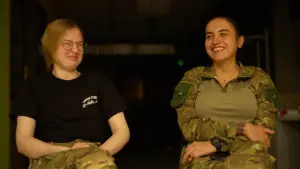 Backdrop to the movie "Cuba & Alaska" #653586