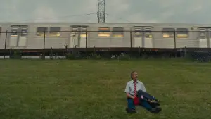 Backdrop to the movie "Shook" #660755