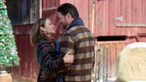 Backdrop to the movie "Our Holiday Story" #789026