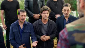 Backdrop to the movie "Not Your Average Family" #191673