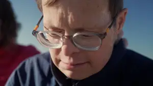 Backdrop to the movie "Une Place pour Eux ? Vieillir avec la Trisomie 21" #779217