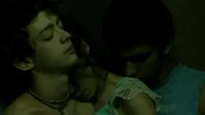 Backdrop to the movie "Glue" #466517