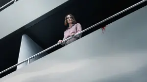 Backdrop to the movie "The Woman in Cabin 10" #573000