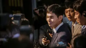 Backdrop to the movie "Yadang: The Snitch" #524942