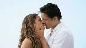 Backdrop to the movie "Fall for Me" #562934