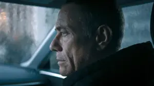 Backdrop to the movie "The Bouncer" #290019