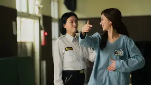 Backdrop to the movie "Sunshine Women