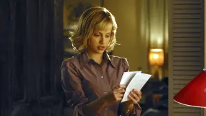 Backdrop to the movie "Little Black Book" #388979