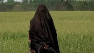 Backdrop to the movie "The Woman in the Yard" #612754