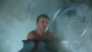 Backdrop to the movie "King Size" #497570