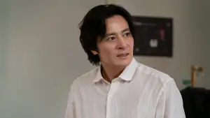 Backdrop to the movie "A Normal Family" #782741