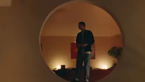 Backdrop to the movie "Lurker" #779556