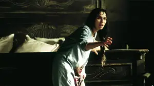 Backdrop to the movie "Pan