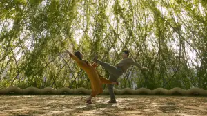 Backdrop to the movie "Shang-Chi and the Legend of the Ten Rings" #770848