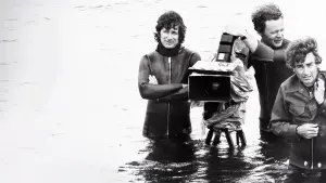 Backdrop to the movie "Jaws @ 50: The Definitive Inside Story" #680232