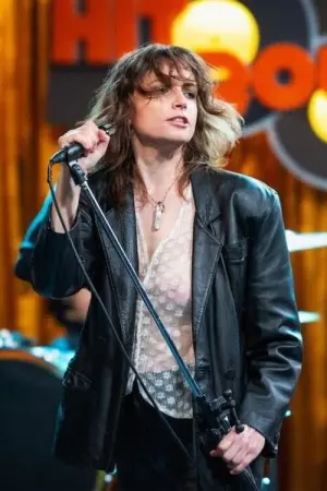 Poster to the movie "Beautiful Rebel" #467325