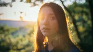 Backdrop to the movie "Holly" #757944