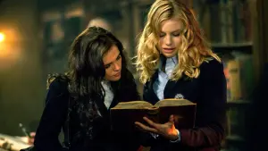 Backdrop to the movie "Vampire Academy" #500207