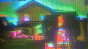 Backdrop to the movie "HOUSES" #697027