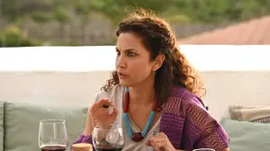 Backdrop to the movie "An island away from you" #802827