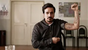 Backdrop to the movie "Terrestrial Verses" #412714