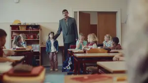 Backdrop to the movie "Home" #776089