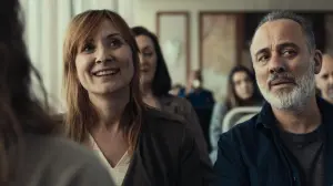 Backdrop to the movie "Honeymoon" #353412