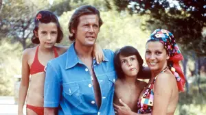 Backdrop to the movie "From Roger Moore with Love" #704276