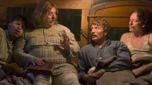 Backdrop to the movie "Men & Chicken" #437321