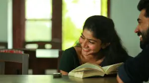 Backdrop to the movie "Premam" #689564