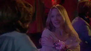 Backdrop to the movie "Carrie" #639285