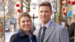 Backdrop to the movie "Merry & Bright" #745744