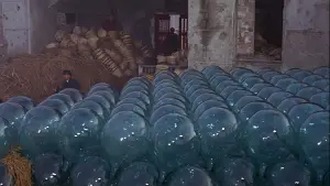 Backdrop to the movie "Red Desert" #775103