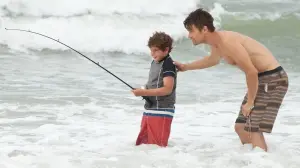 Backdrop to the movie "Safe Haven" #229816