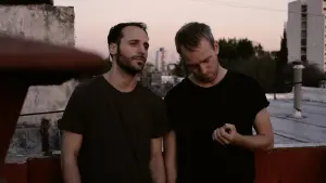 Backdrop to the movie "The Blonde One" #471244