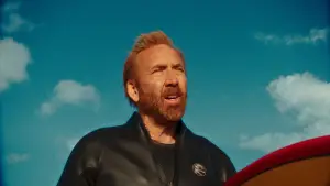 Backdrop to the movie "The Surfer" #586287