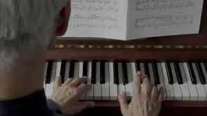 Backdrop to the movie "Ryuichi Sakamoto: Diaries" #768183