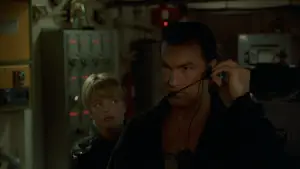 Backdrop to the movie "Under Siege" #718010