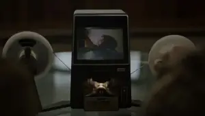 Backdrop to the movie "Beezel" #682661