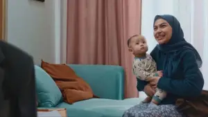 Backdrop to the movie "La Tahzan: Cinta, Dosa, Luka..." #672807